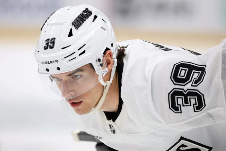 Watch: UFC fighter’s brother drops gloves in NHL season opener