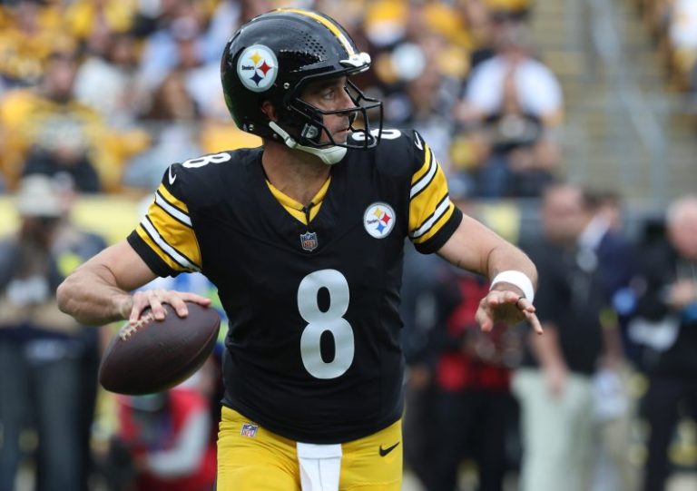 Rogers, Flacco meet in over-40 QB matchup dubbed ‘IcyHot Bowl’