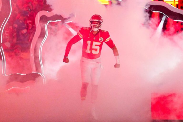 Which NFL team should you pick for survivor pools in Week 7?