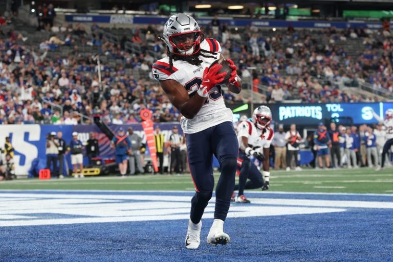 Steelers make trade deadline move, acquire Pats S Kyle Dugger