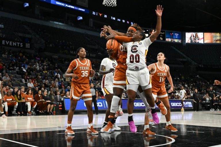 Texas upsets South Carolina in women’s basketball top-5 showdown