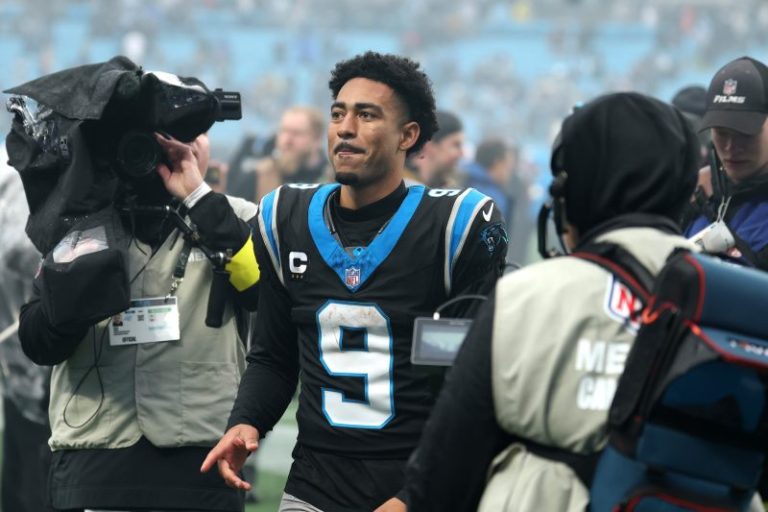 Super Bowl contender should not worry after losing to frisky Panthers