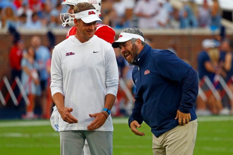 Lane Kiffin congratulates Ole Miss football on CFP win over Tulane
