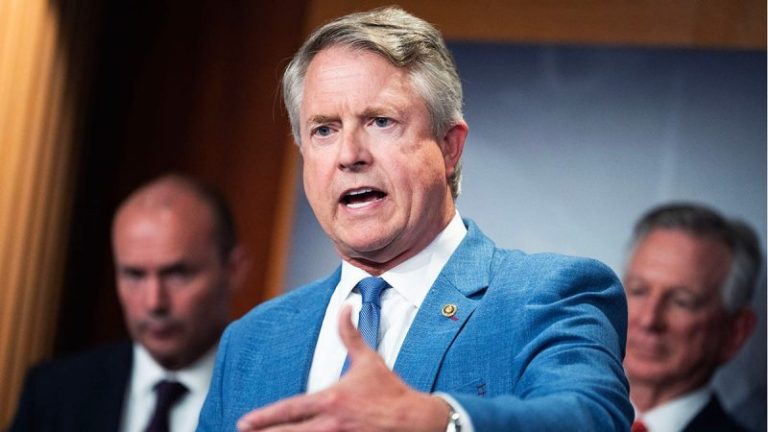 GOP senator pitches ‘Black Friday’ Obamacare fix that bridges Democrat, Republican demands