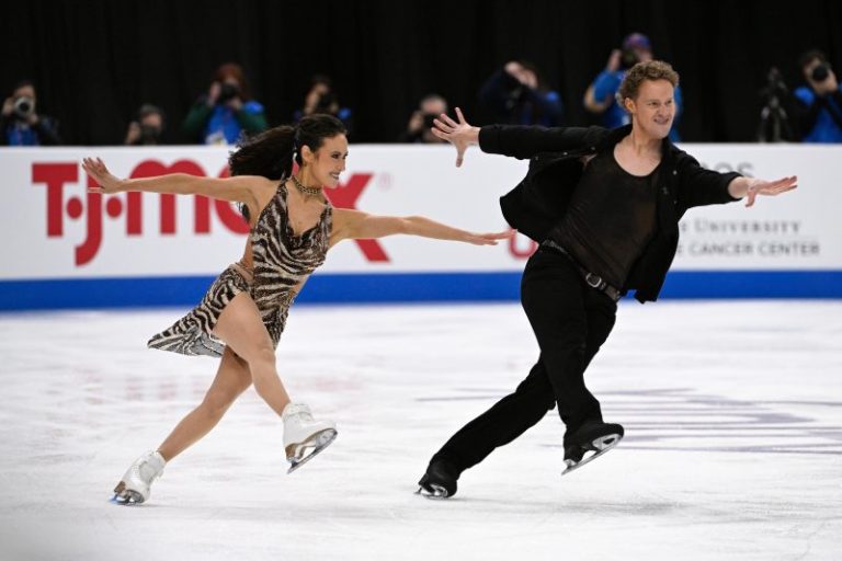 Ice dancers Madison Chock, Evan Bates close in on figure skating record