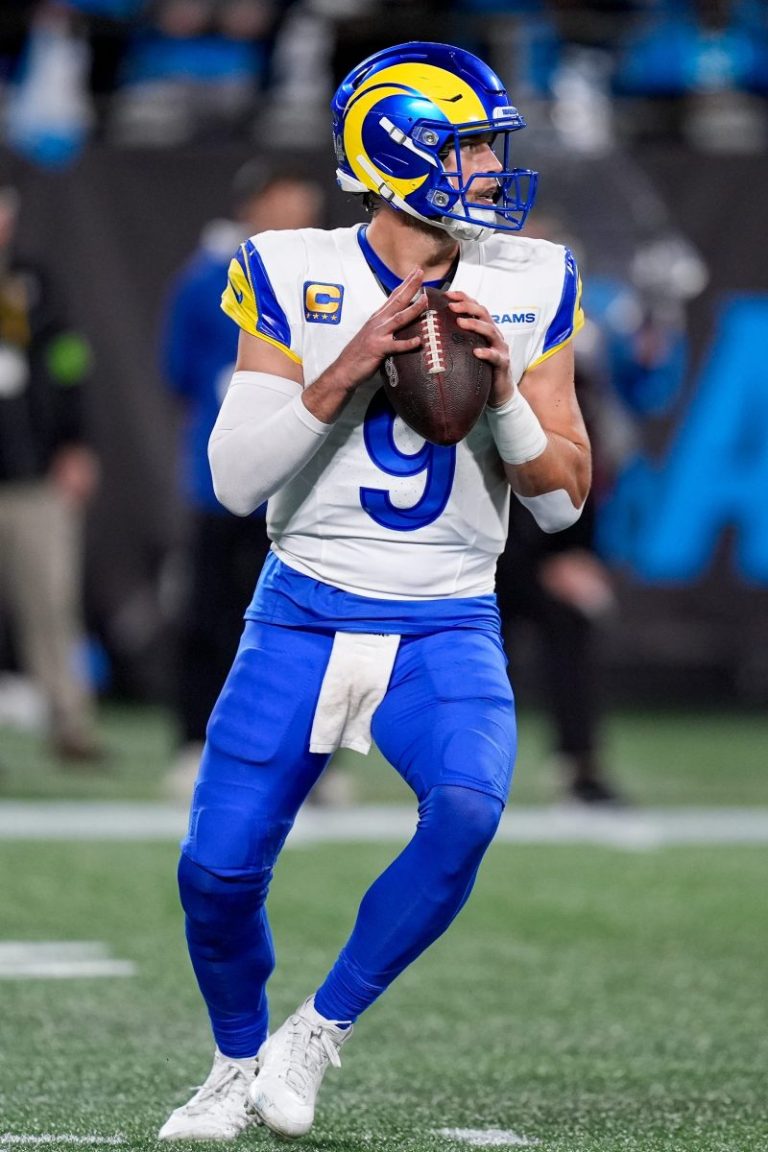 Matthew Stafford injury update: Rams QB to undergo tests on finger