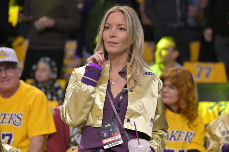 Lakers’ Jeanie Buss responds to reported criticism of LeBron James