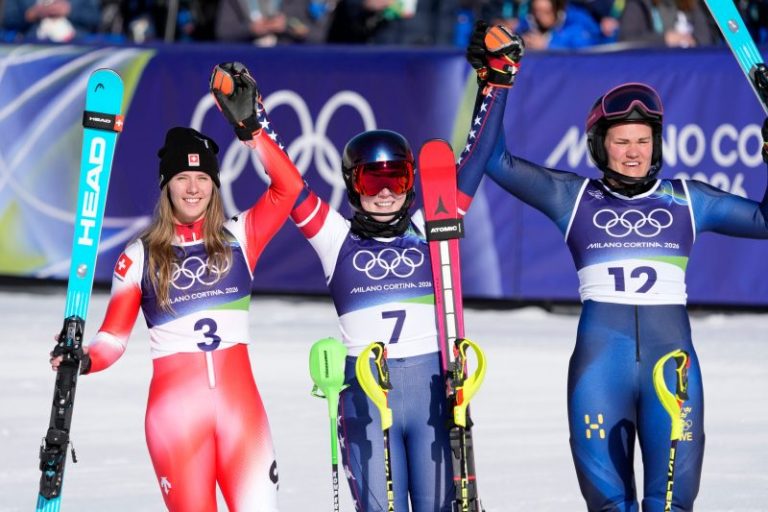 Winter Olympics higlights: Mikaela Shiffrin delivers gold in slalom