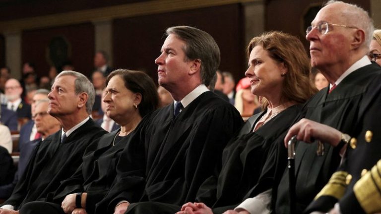 To go or not to go? Supreme Court at the State of the Union